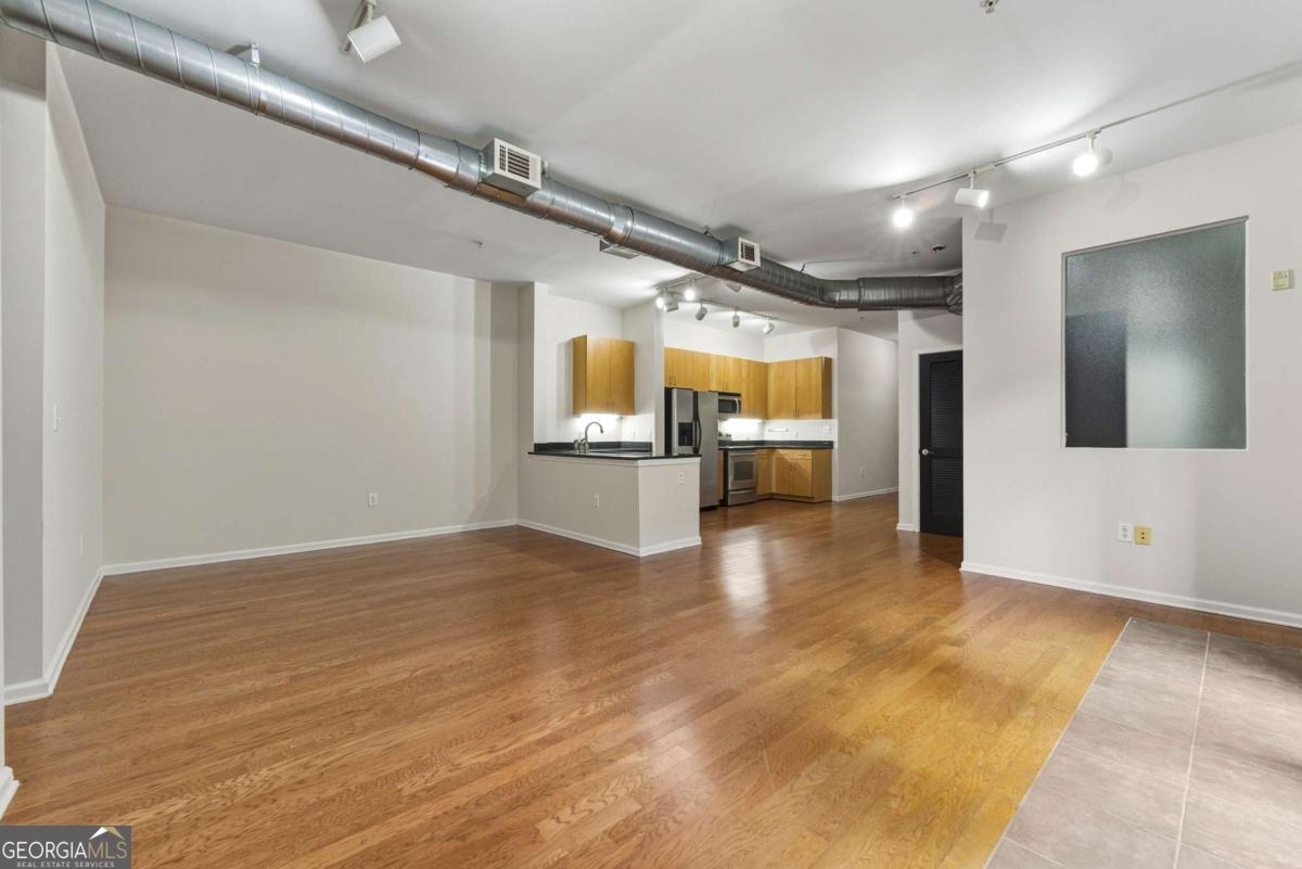 5300 Peachtree Road # 504