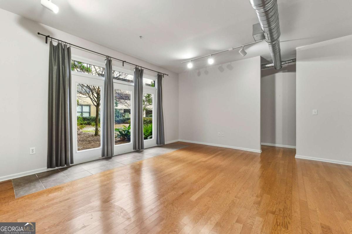 5300 Peachtree Road # 504