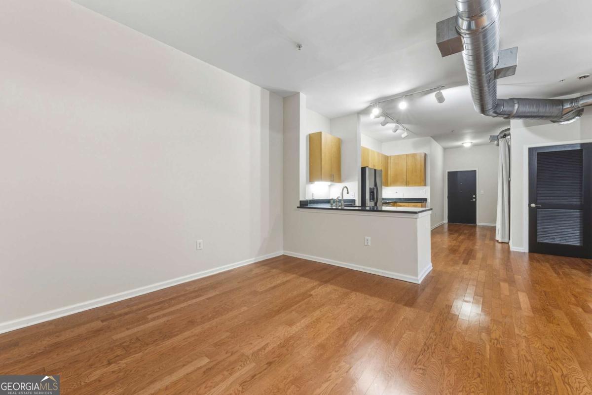 5300 Peachtree Road # 504