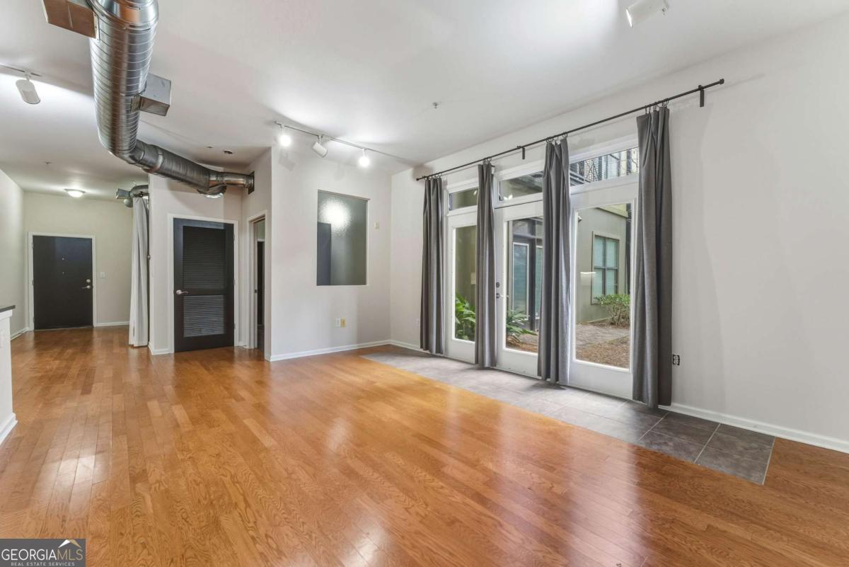 5300 Peachtree Road # 504