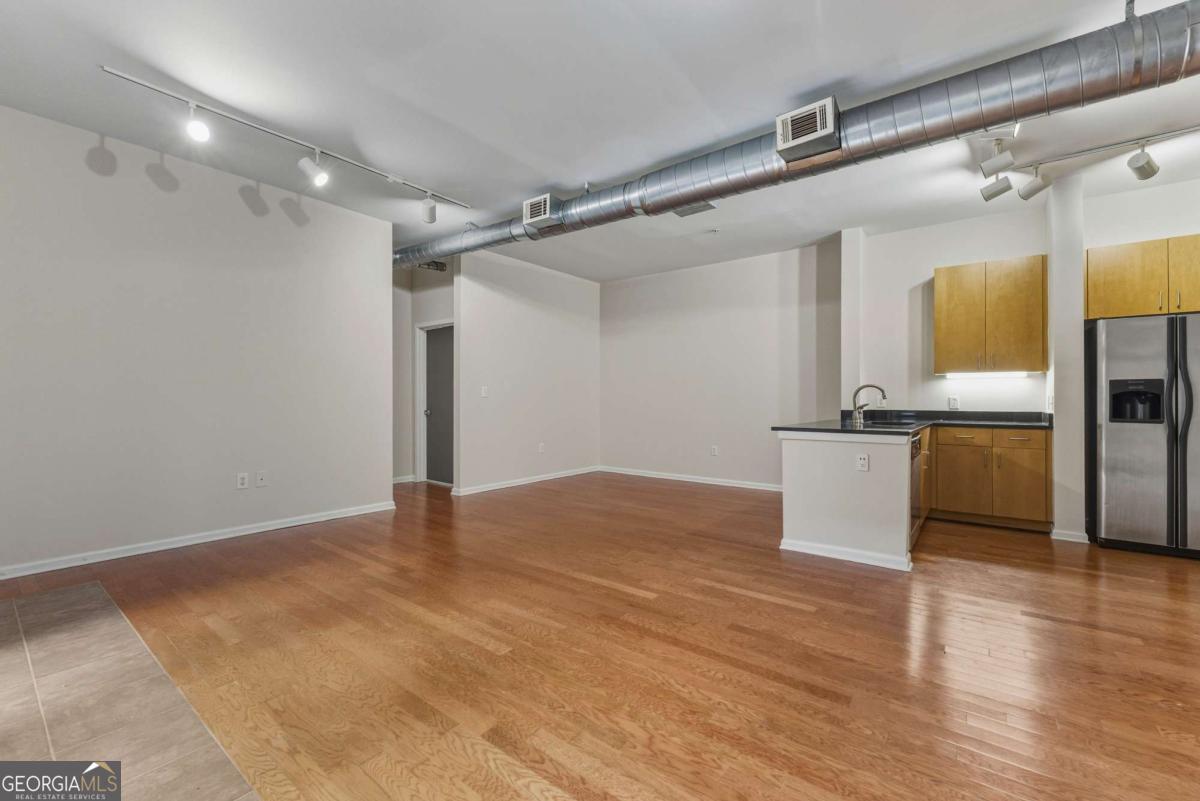 5300 Peachtree Road # 504