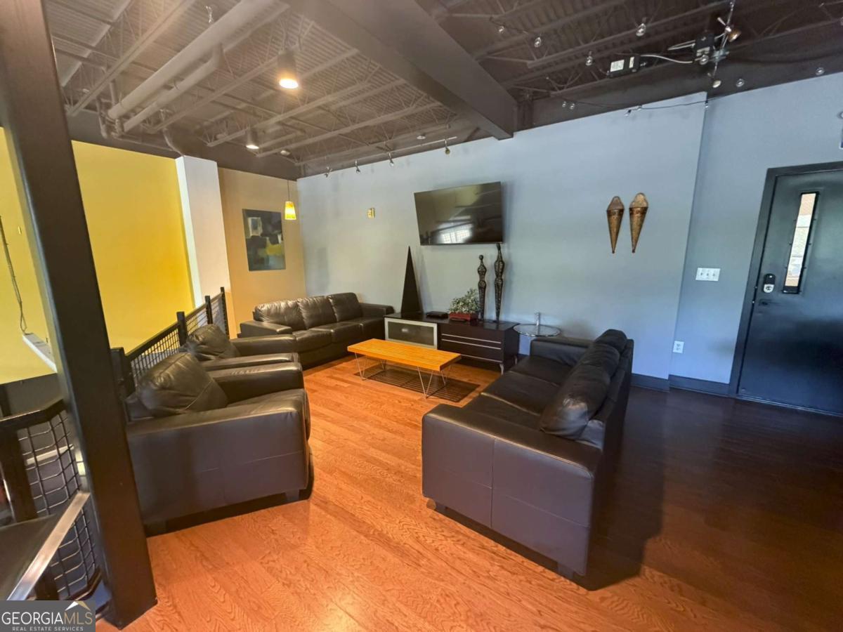 5300 Peachtree Road # 504