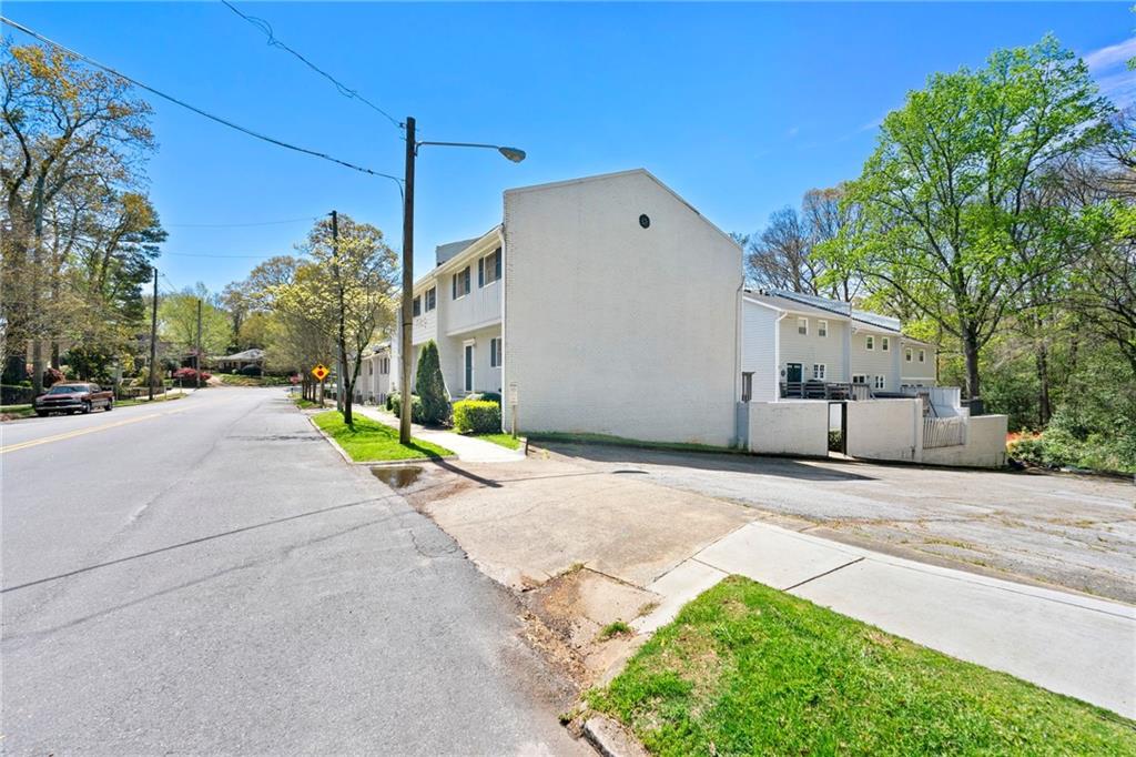 420 Sycamore Drive Unit A