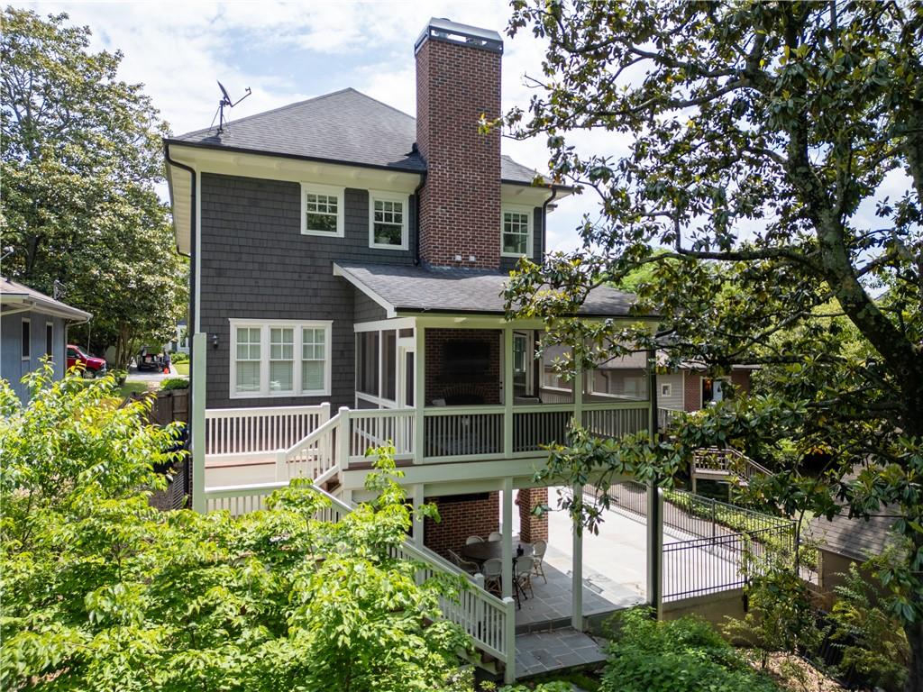 2922 Lookout Place NE