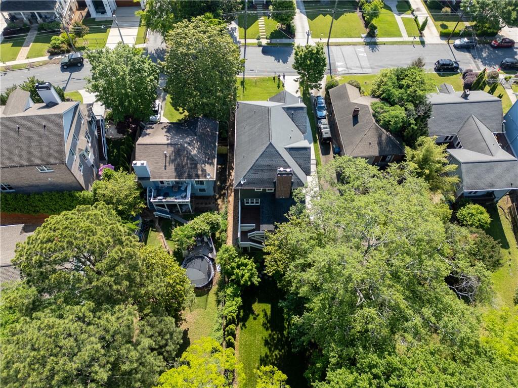 2922 Lookout Place NE