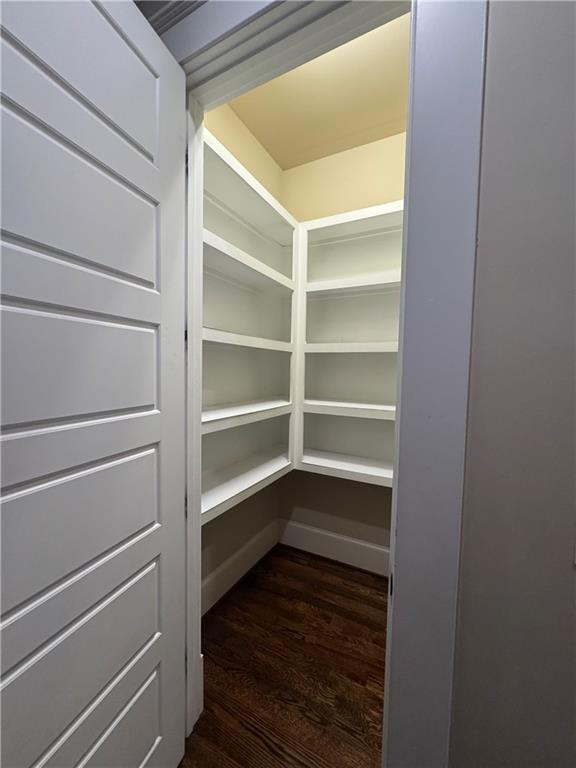 2922 Lookout Place NE