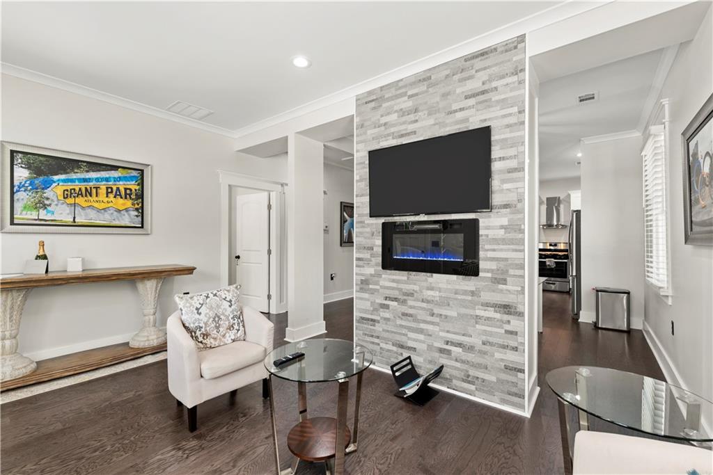 370 Sydney Street SE