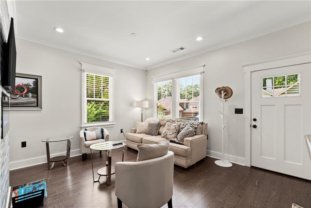 370 Sydney Street SE