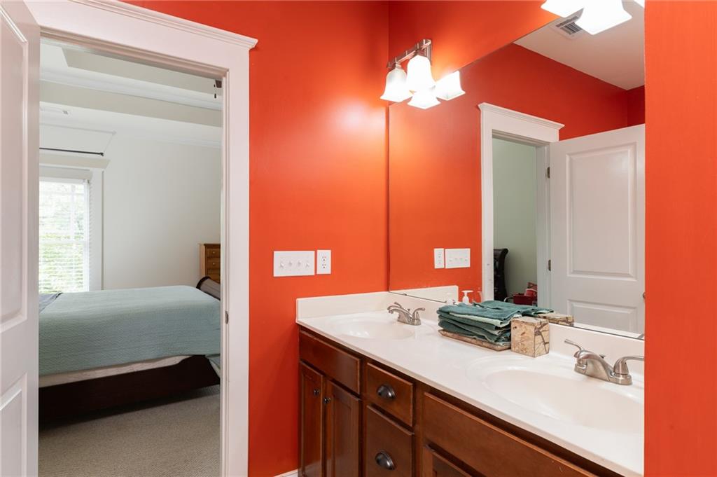 1190 Hardee Street NE