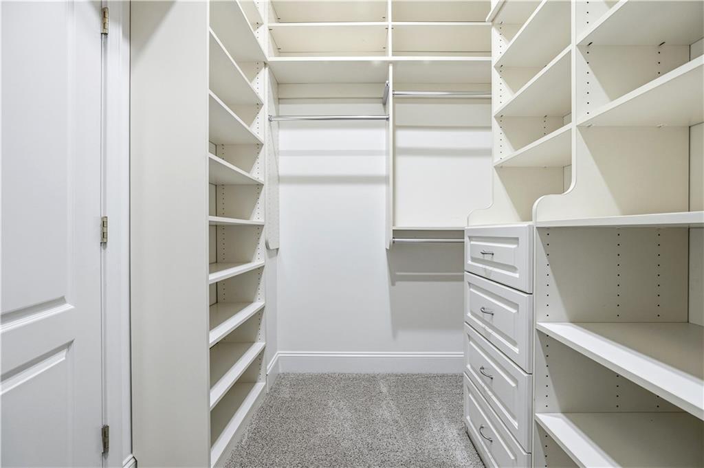 417 Clairemont Avenue Unit 319