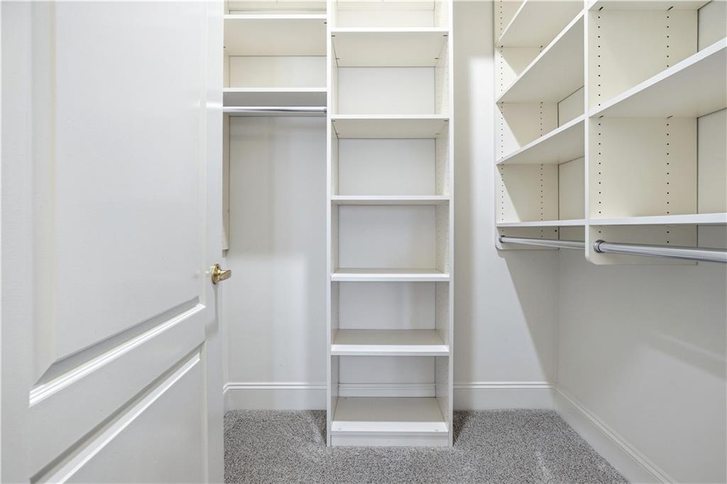 417 Clairemont Avenue Unit 319