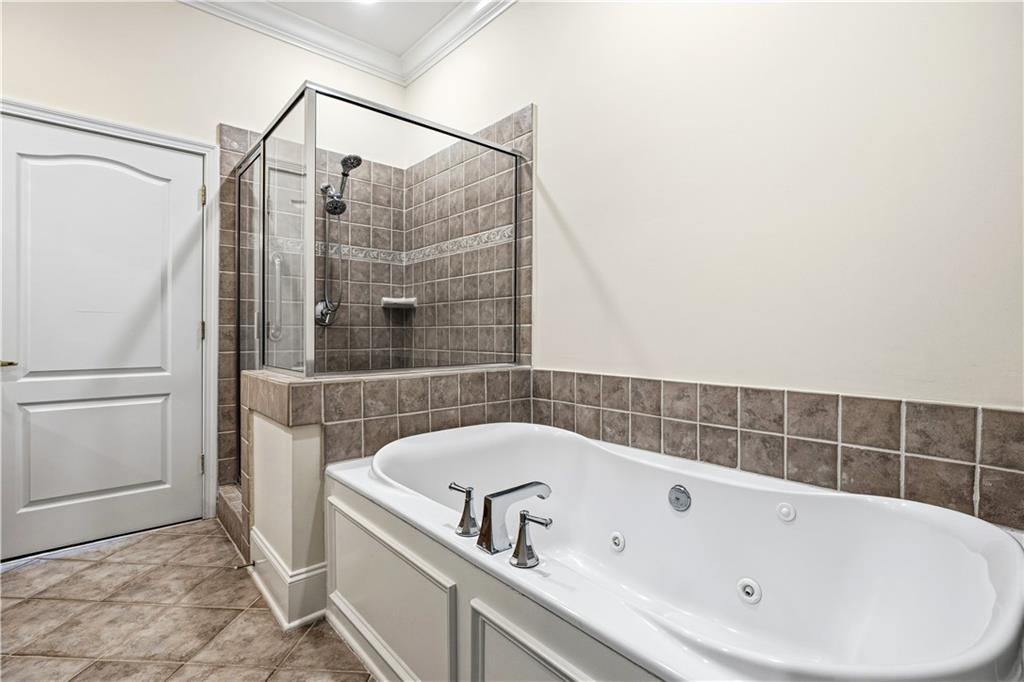 417 Clairemont Avenue Unit 319