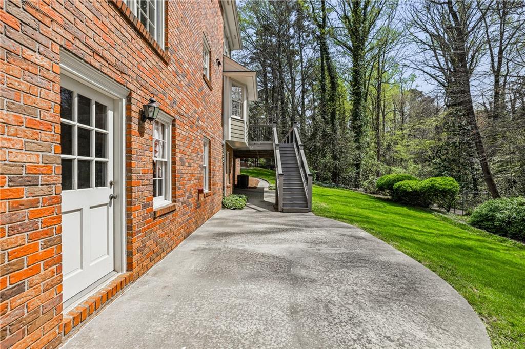 3888 Northlake Creek Drive