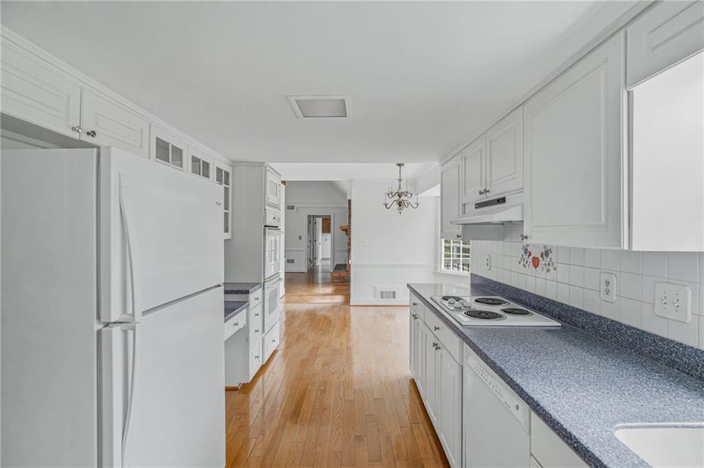 3888 Northlake Creek Drive