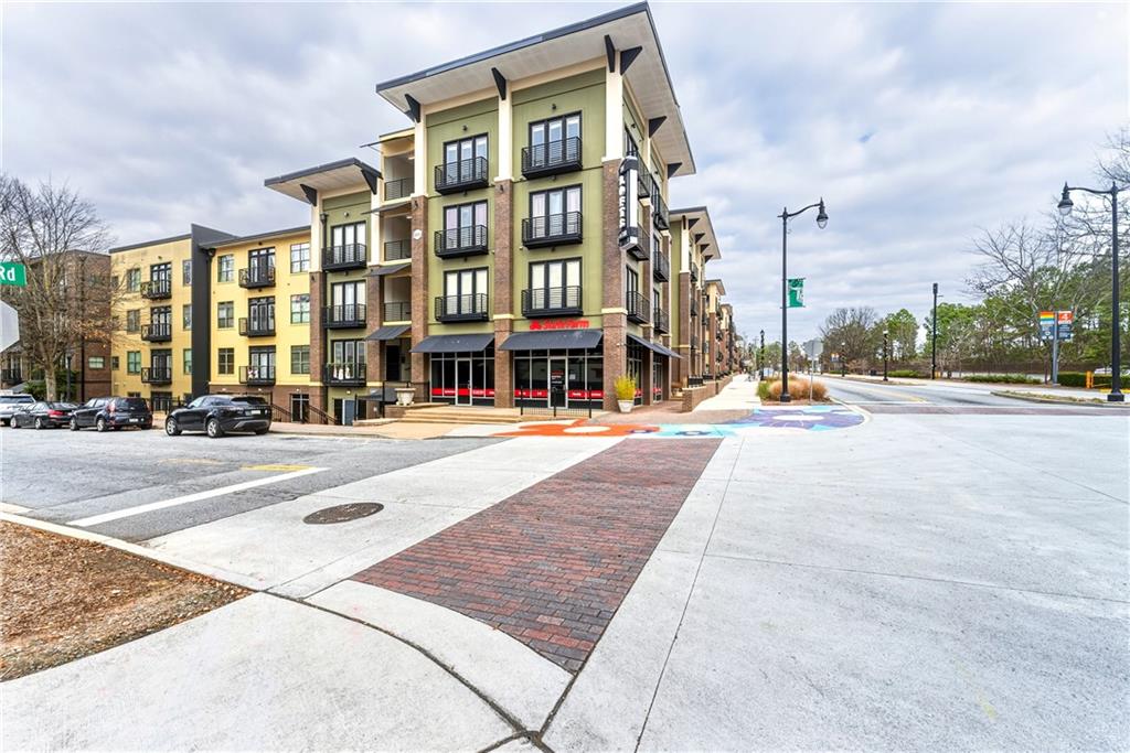 5300 Peachtree Road Unit 504