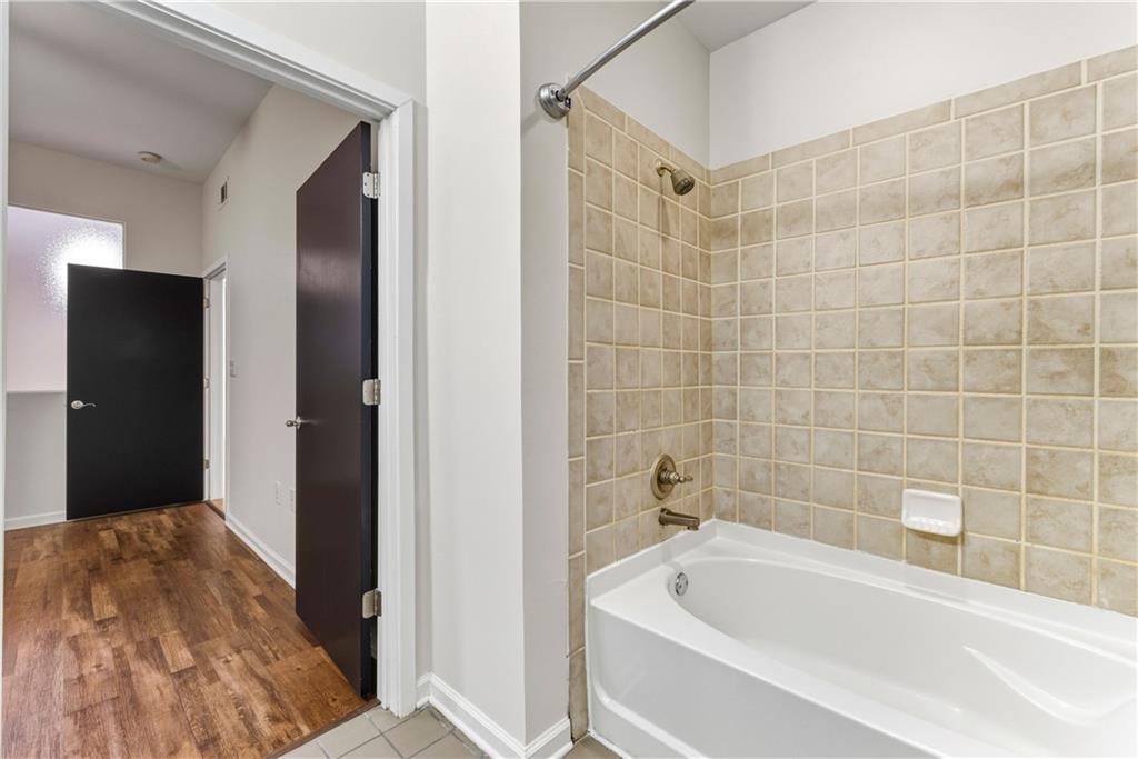 5300 Peachtree Road Unit 504