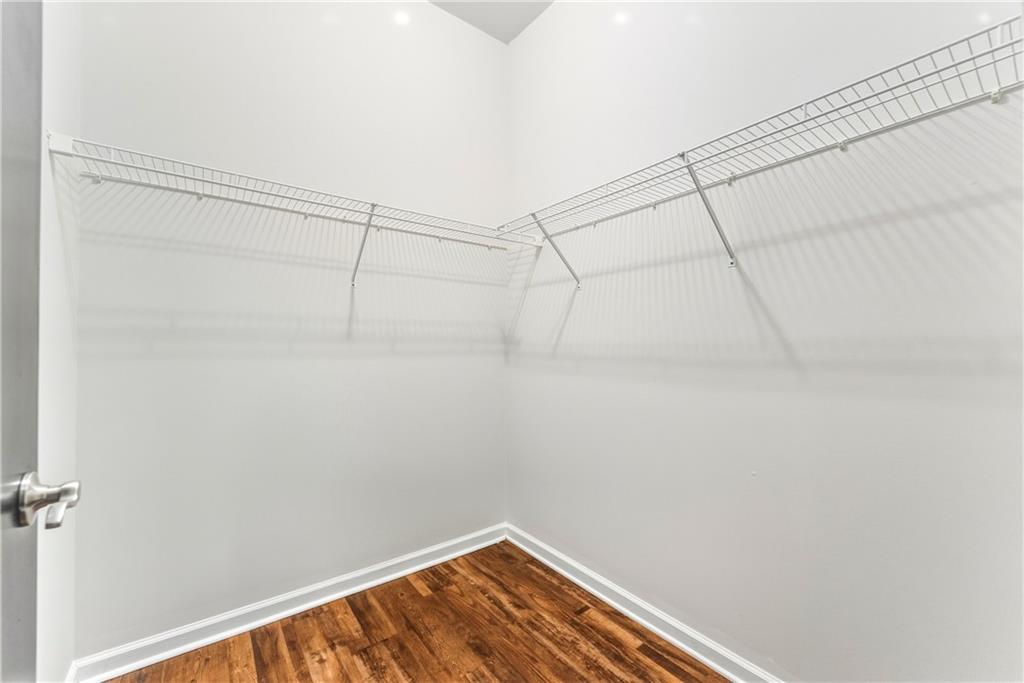 5300 Peachtree Road Unit 504