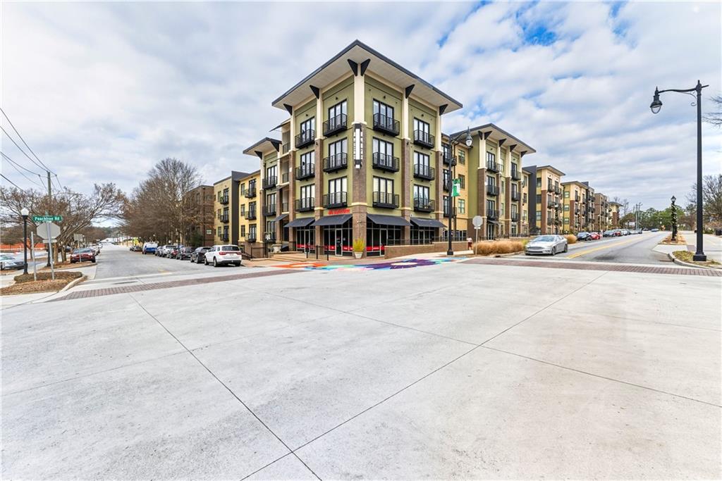 5300 Peachtree Road Unit 504