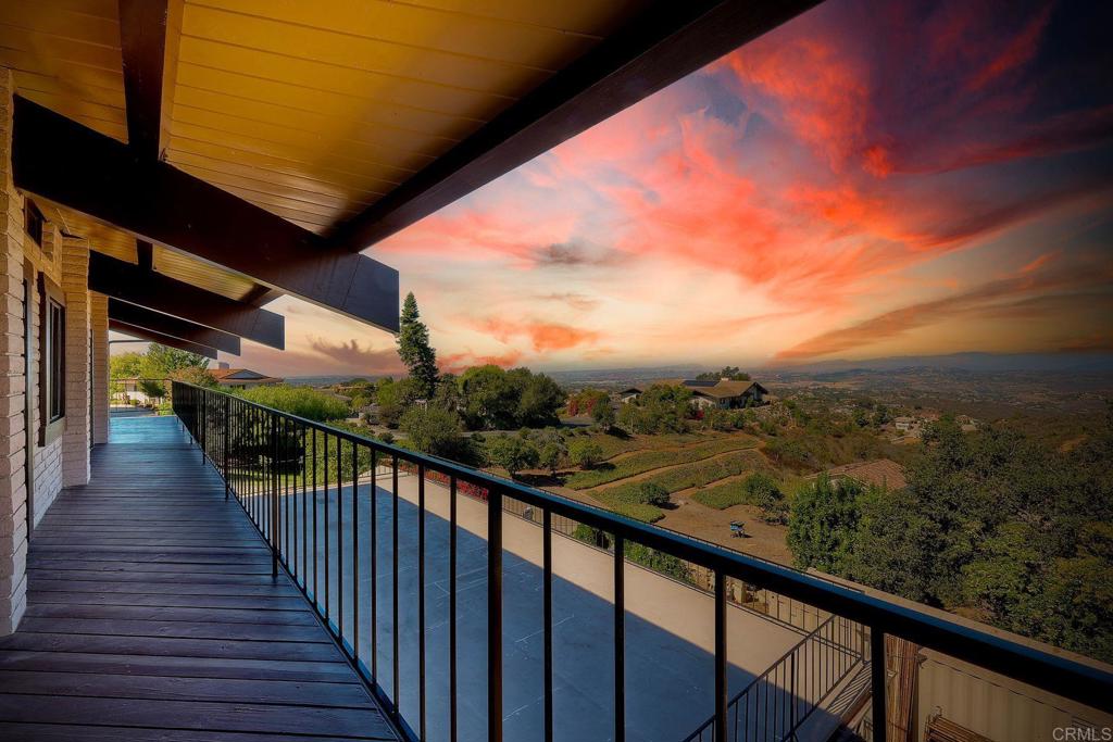 2335 Mirador