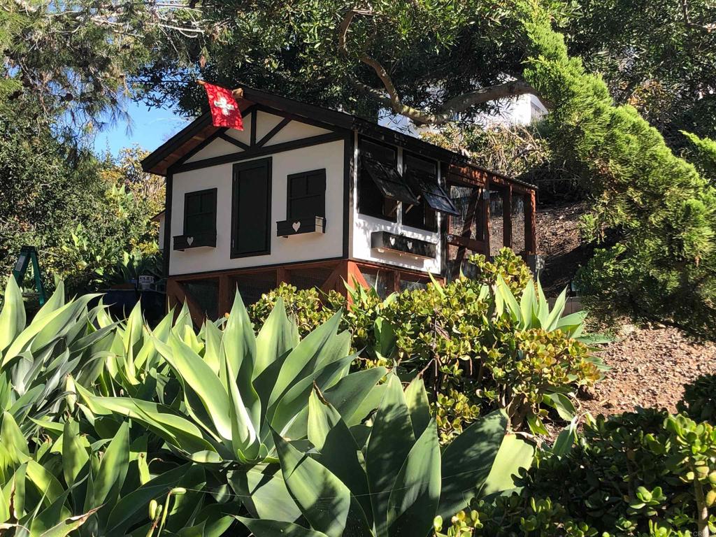 1782 Alta Vista Drive