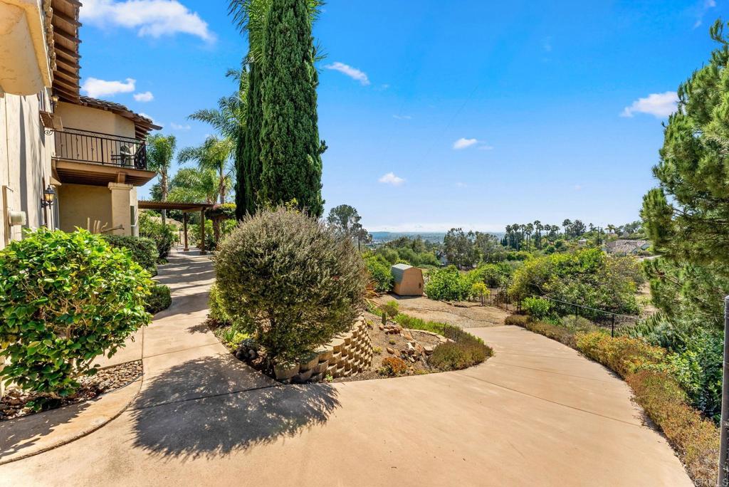 1829 Elevado Road