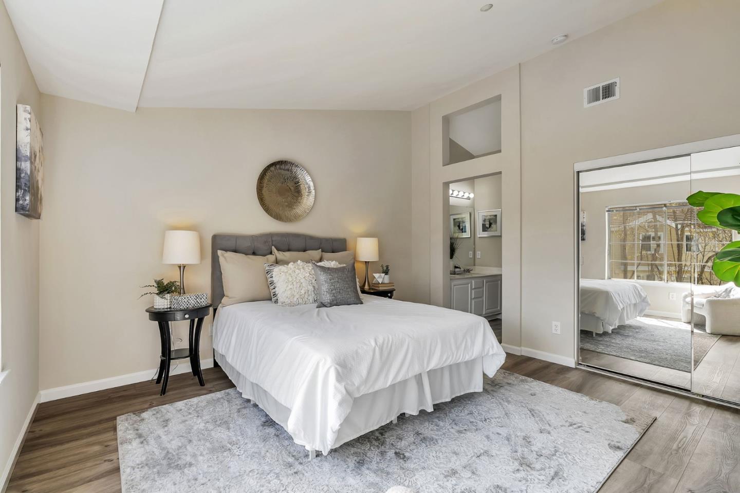 4 Passage LN