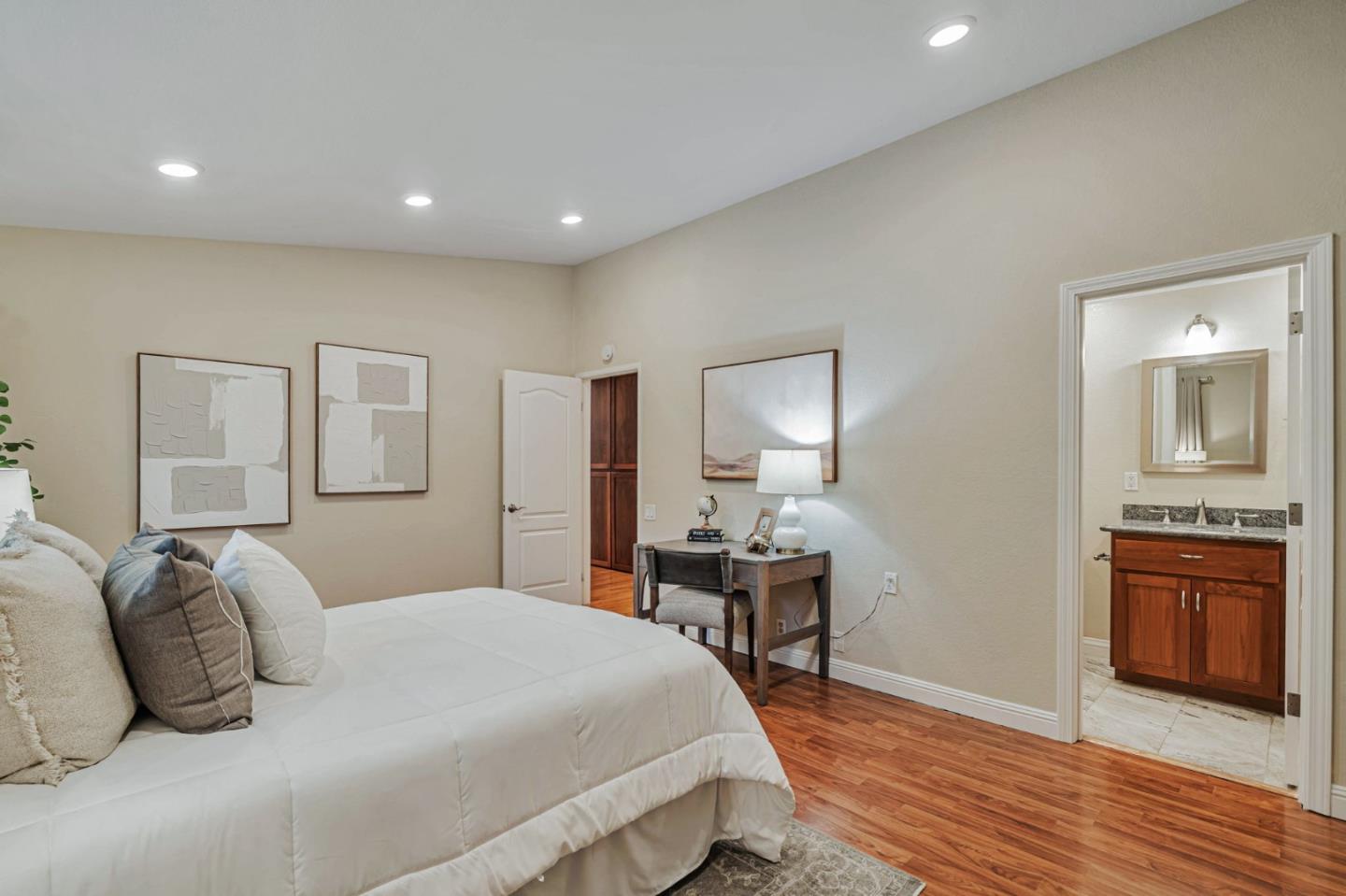 4818 Knox Gate Court