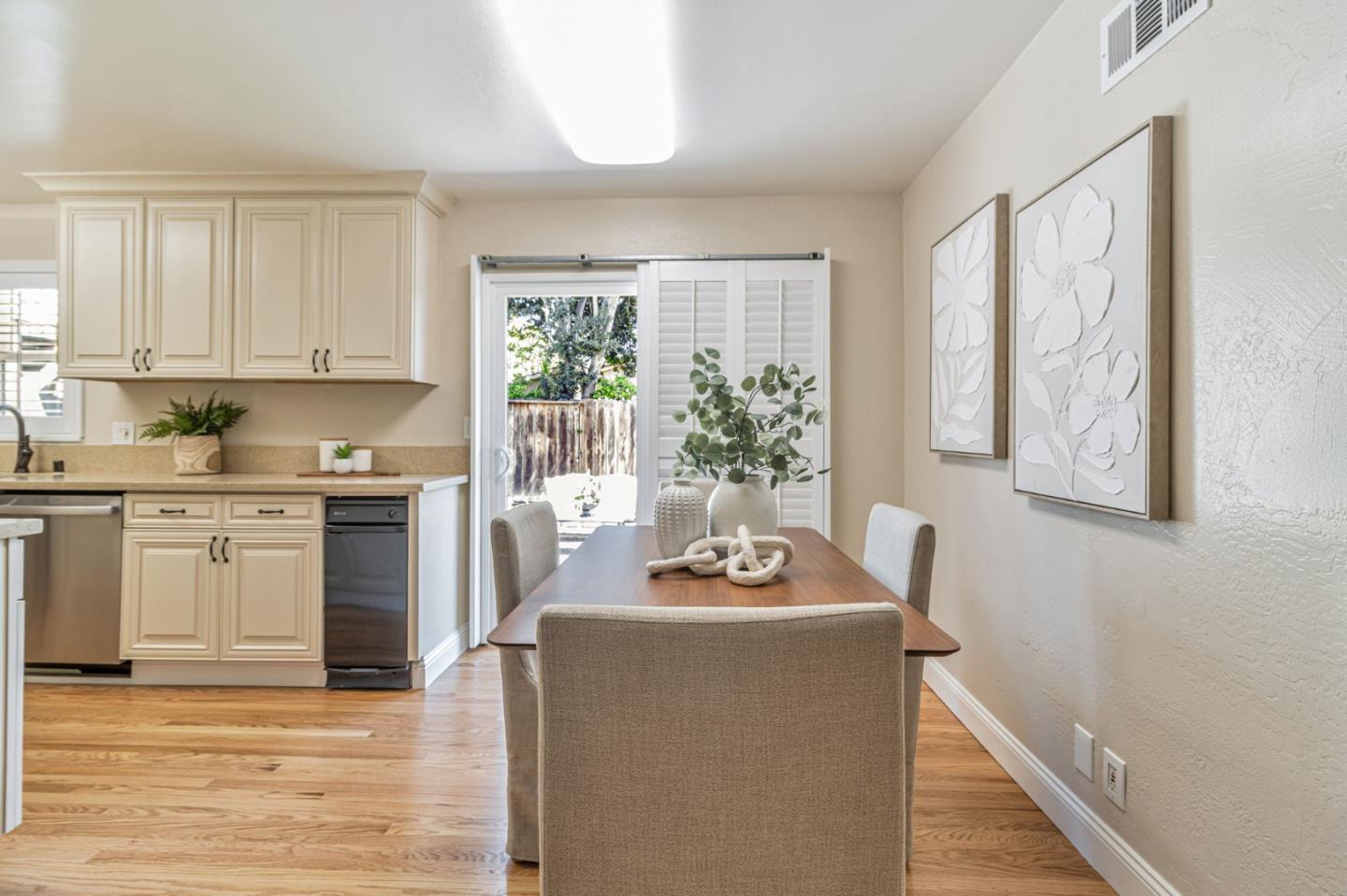 24836 Woodacre Avenue