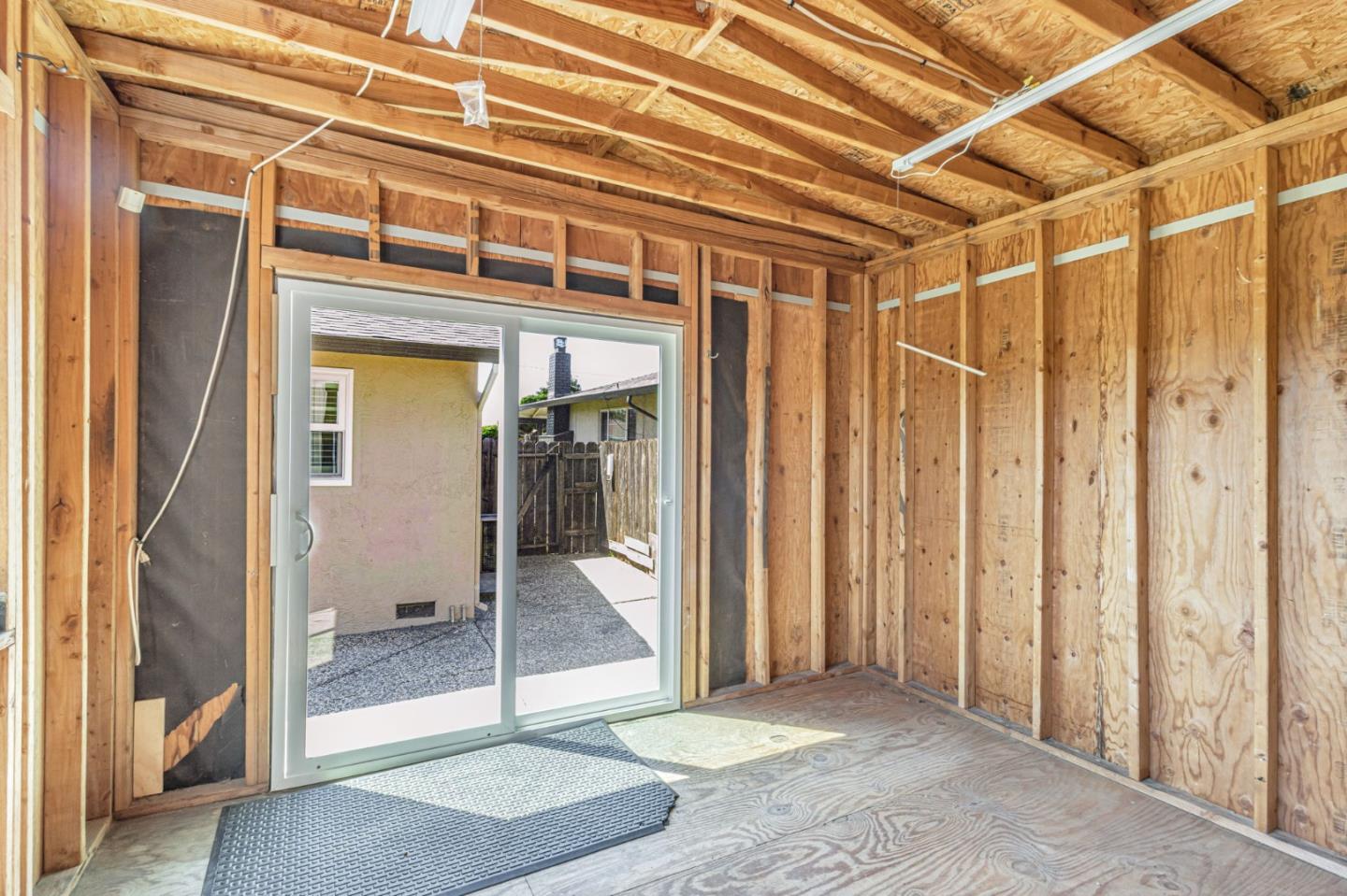 24836 Woodacre Avenue