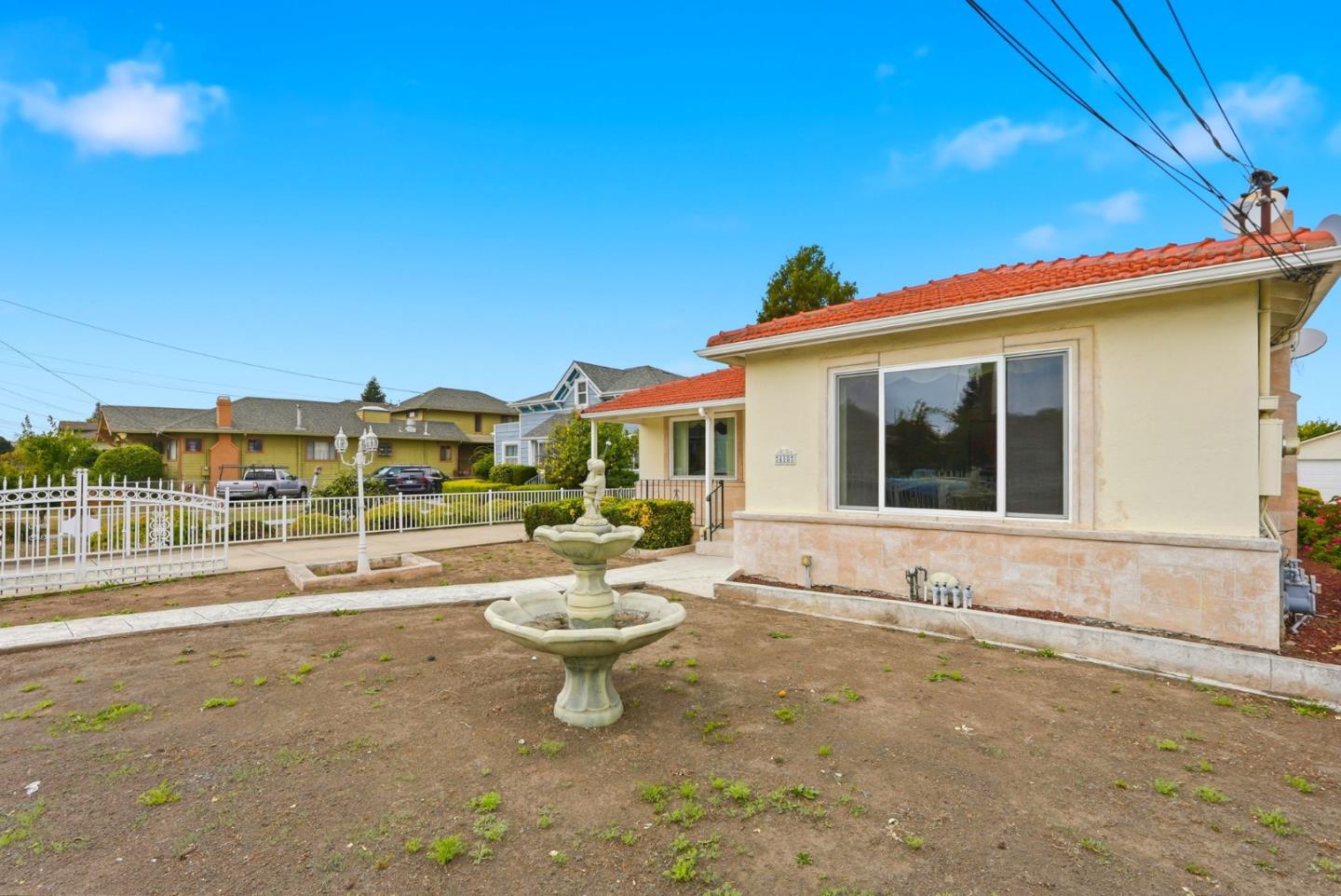 418 Sybil Avenue