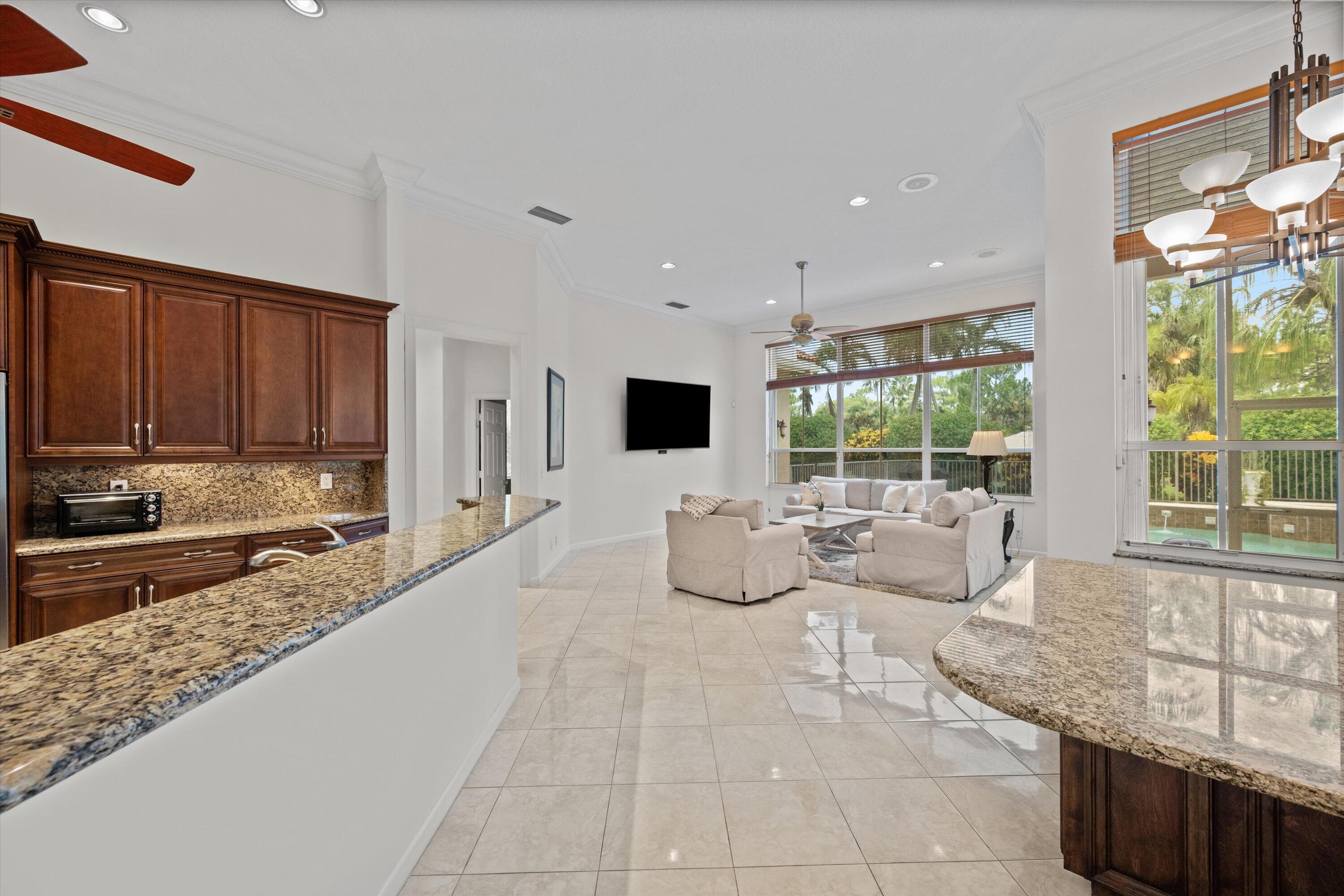 893 FOREST GLEN Lane