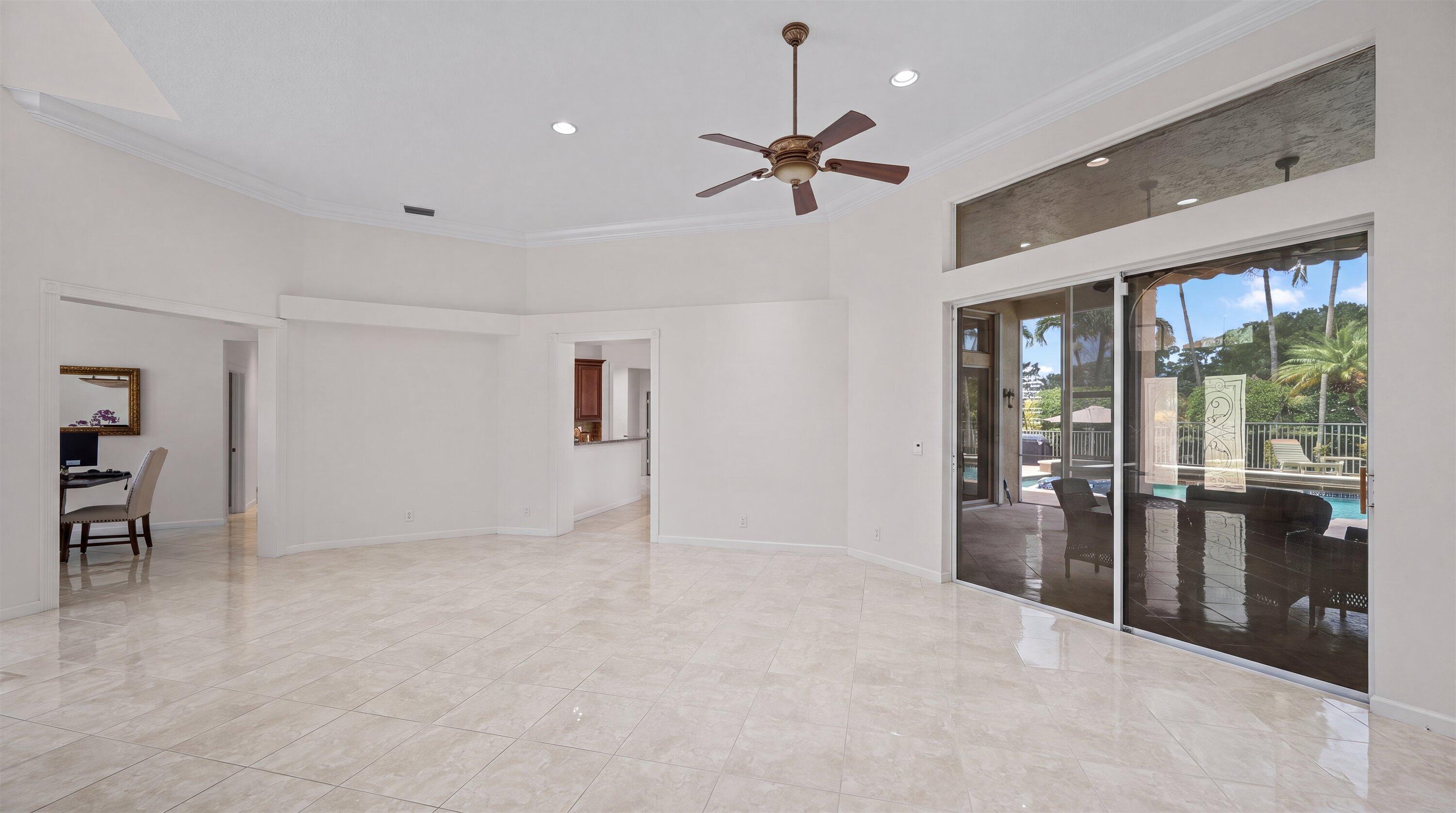 893 FOREST GLEN Lane