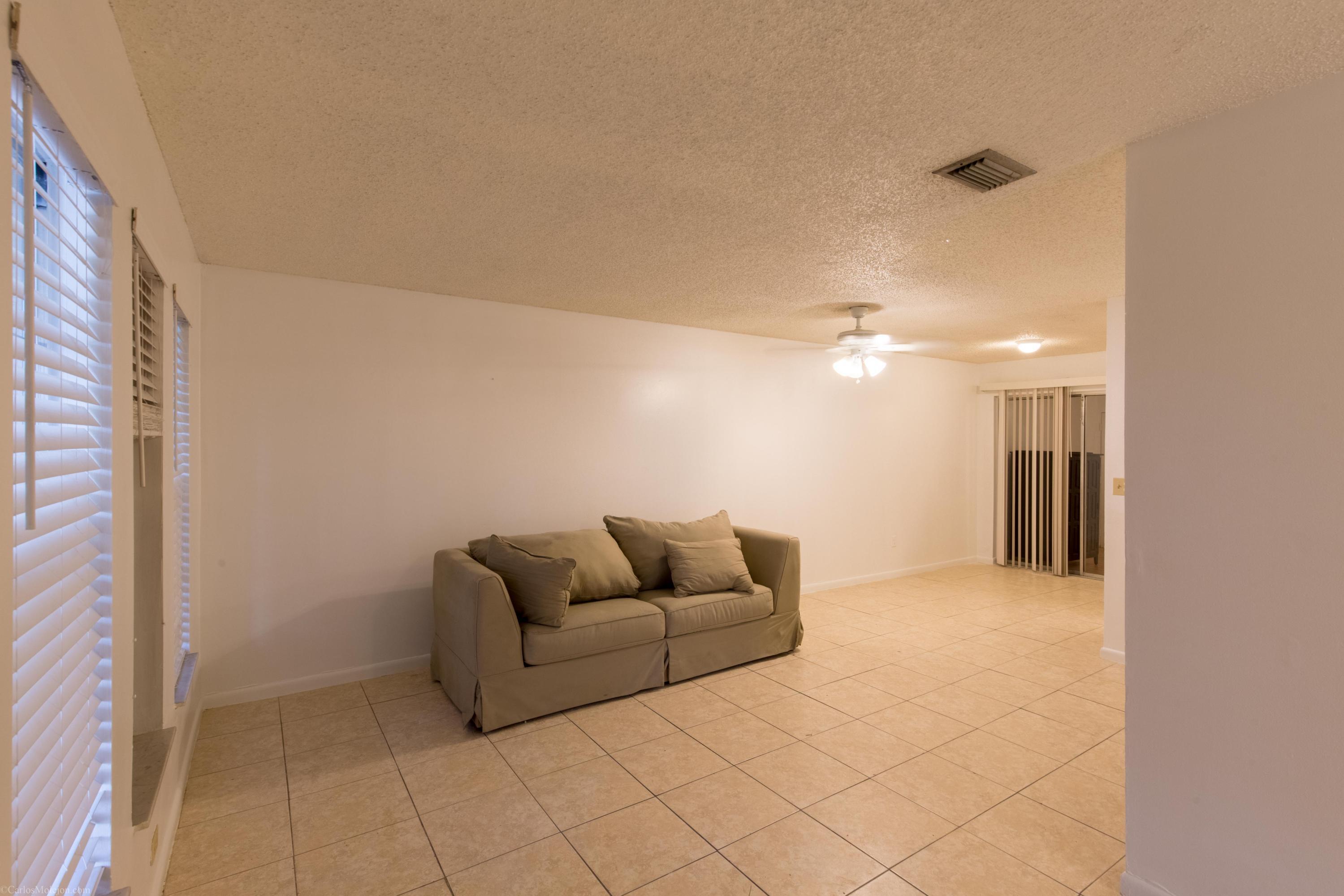 1348 Riverside Circle