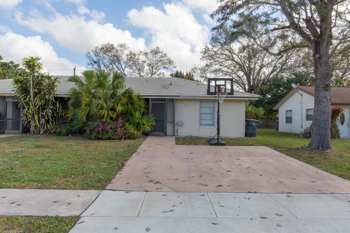 1348 Riverside Circle