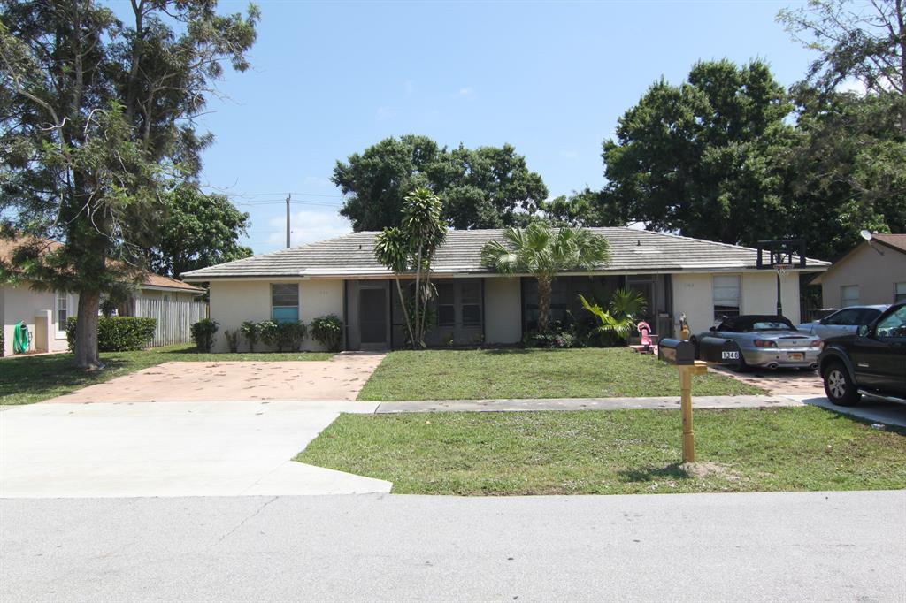 1346 Riverside Circle