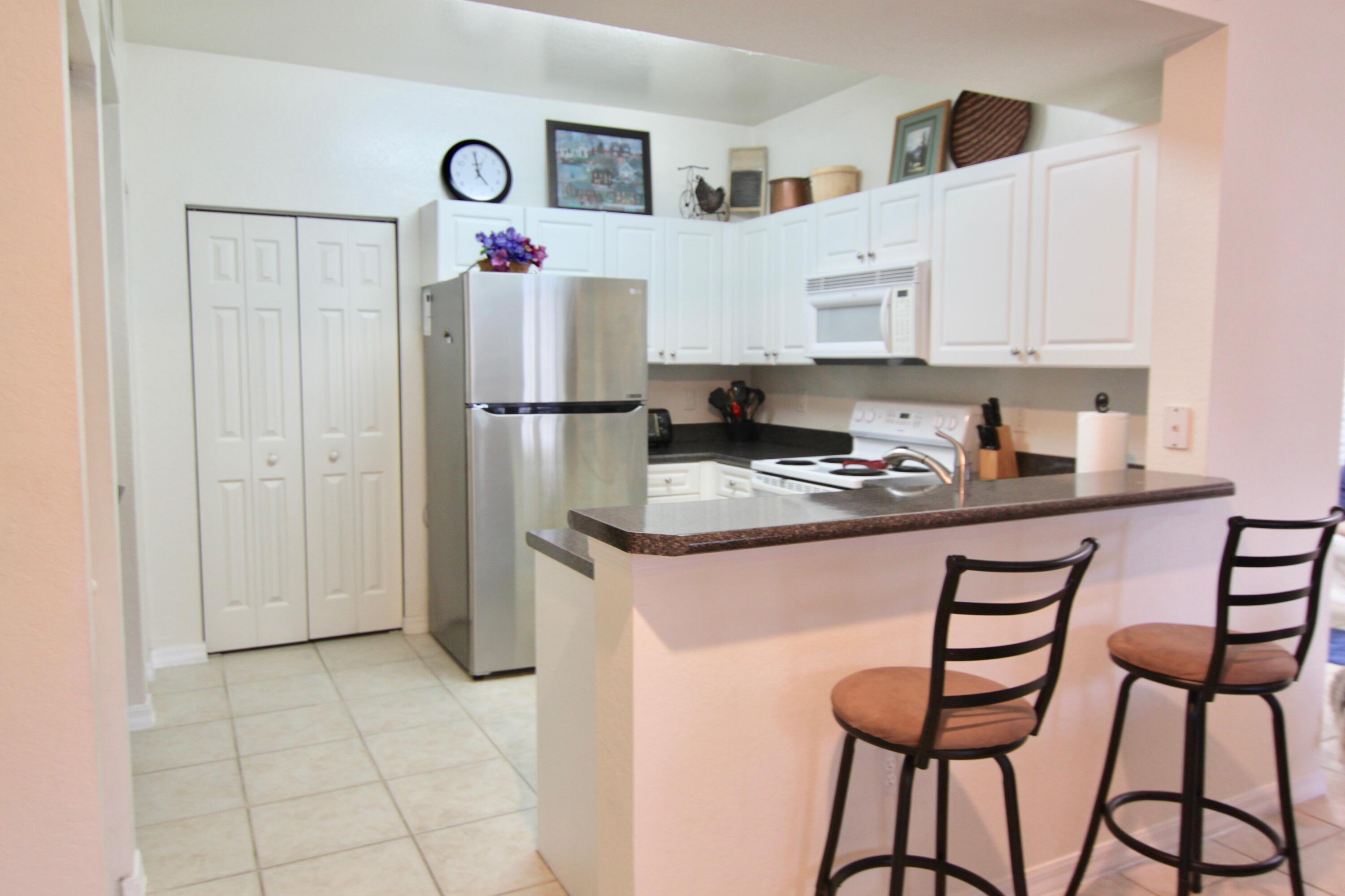 255 SE Kitching Circle