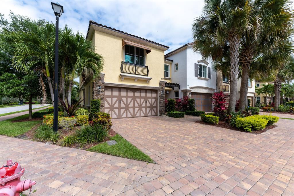 120 Sword Fern Place