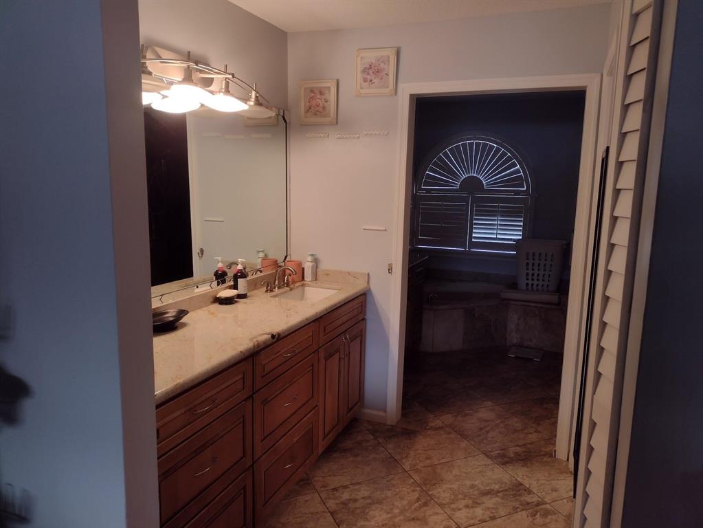 1619 Wiltshire Village Drive