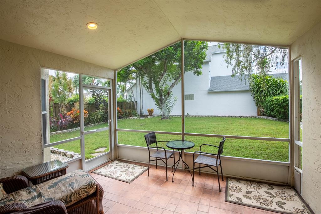 1069 Aviary Road