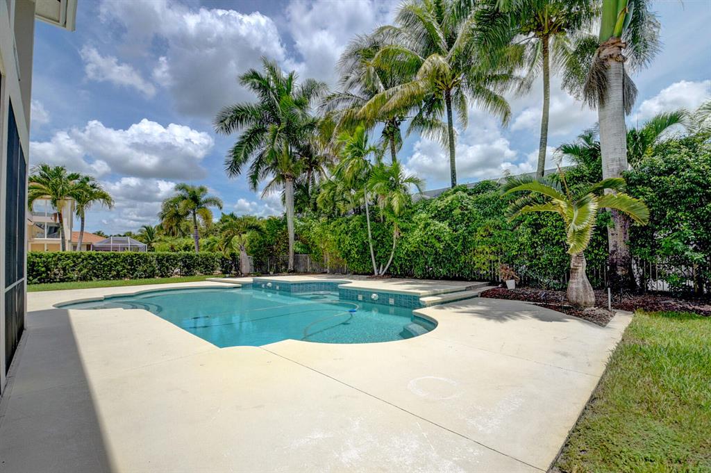 11441 Manatee Bay Lane