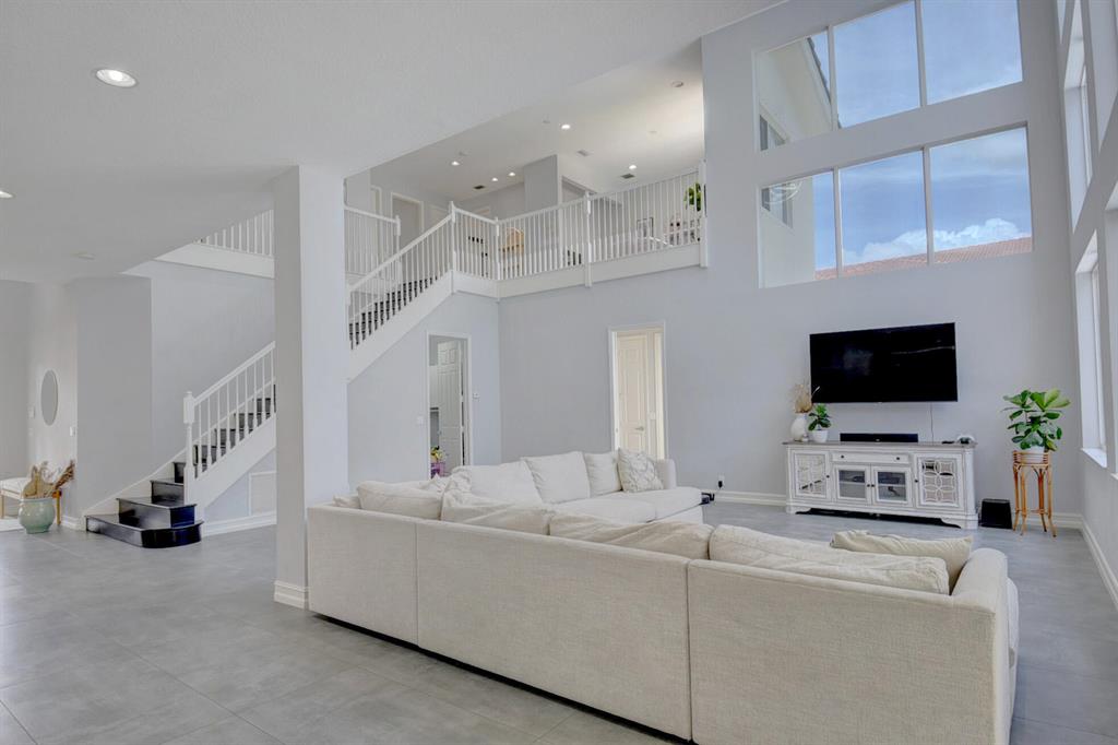 11441 Manatee Bay Lane