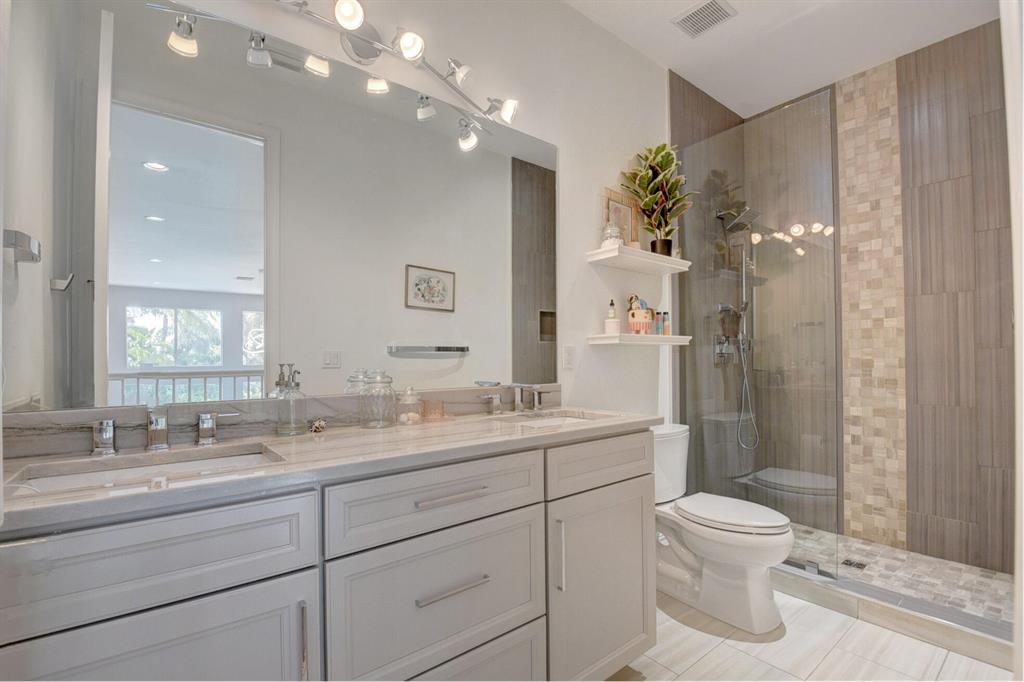 11441 Manatee Bay Lane