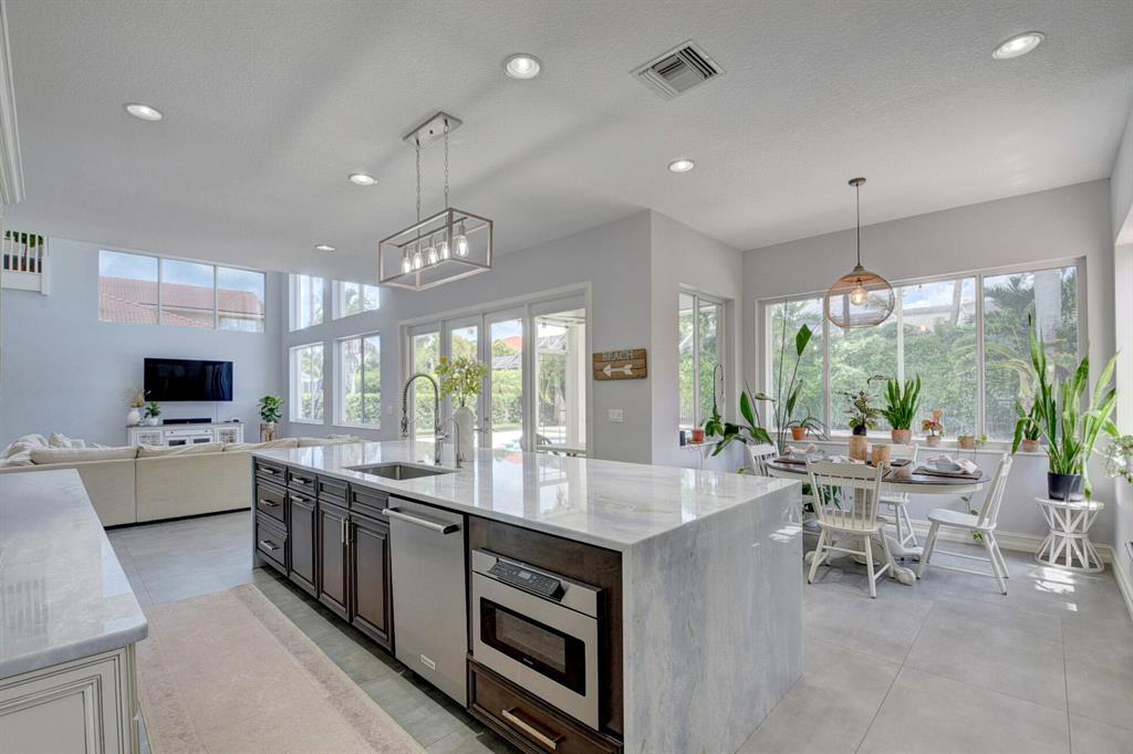 11441 Manatee Bay Lane