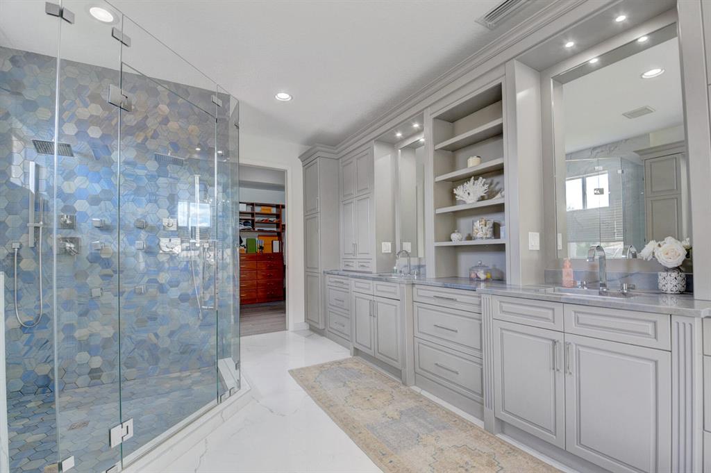 11441 Manatee Bay Lane