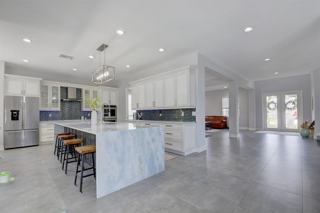 11441 Manatee Bay Lane