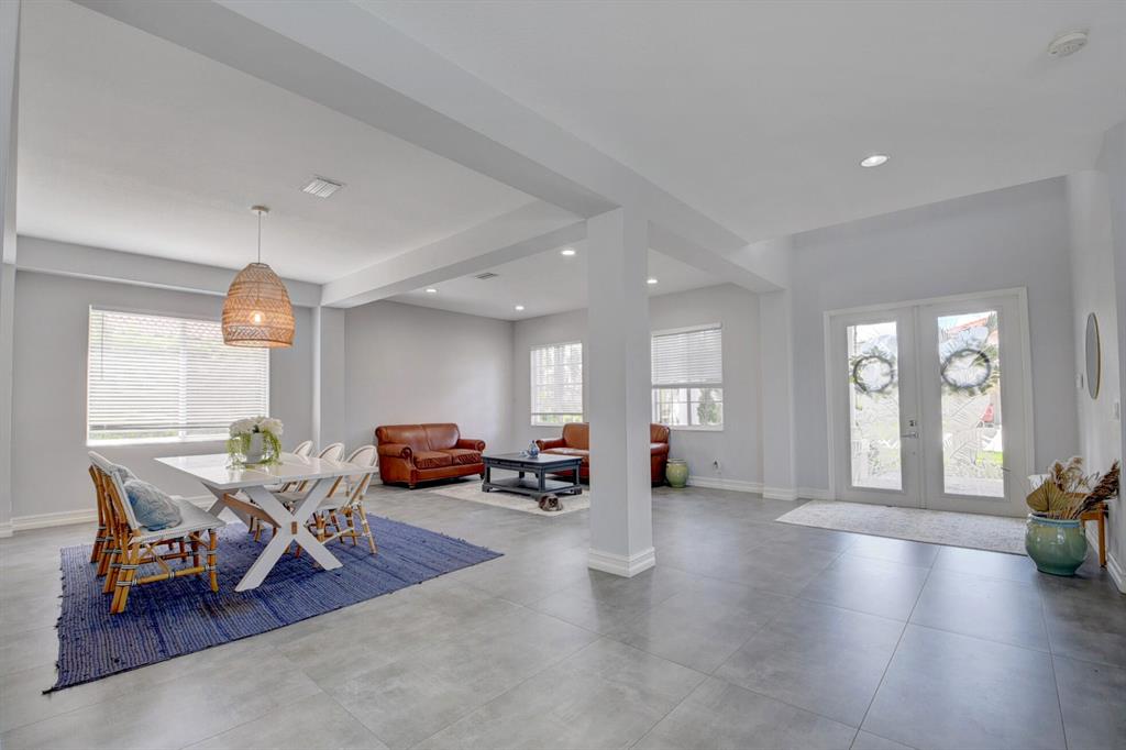 11441 Manatee Bay Lane