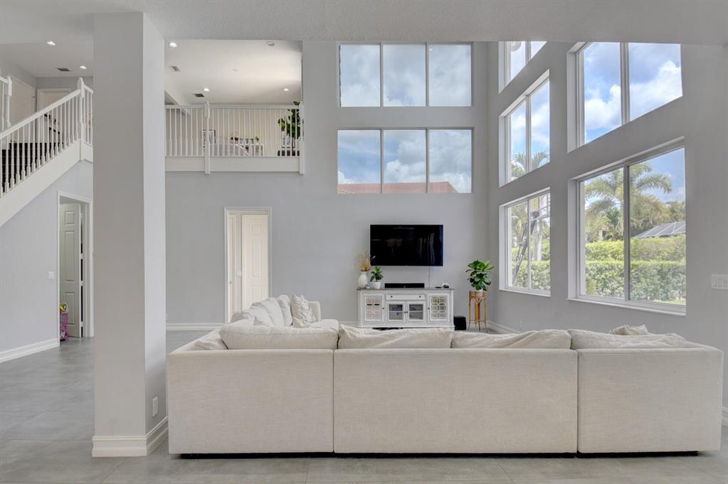 11441 Manatee Bay Lane