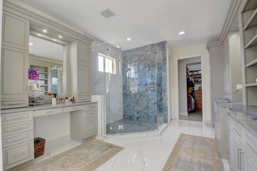 11441 Manatee Bay Lane
