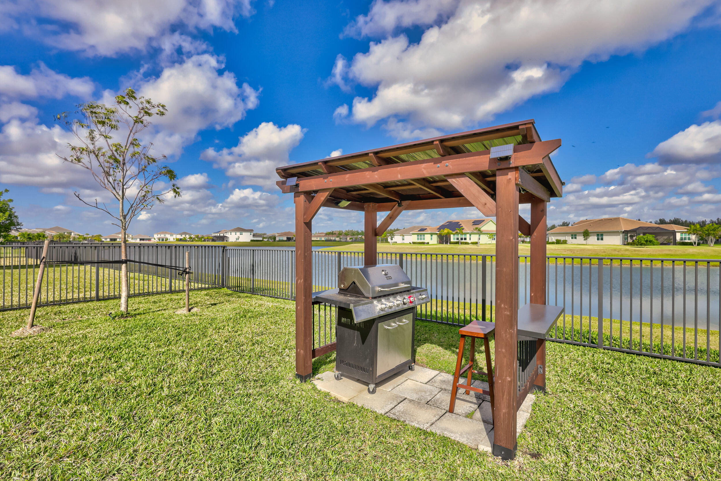 15121 Goldfinch Circle