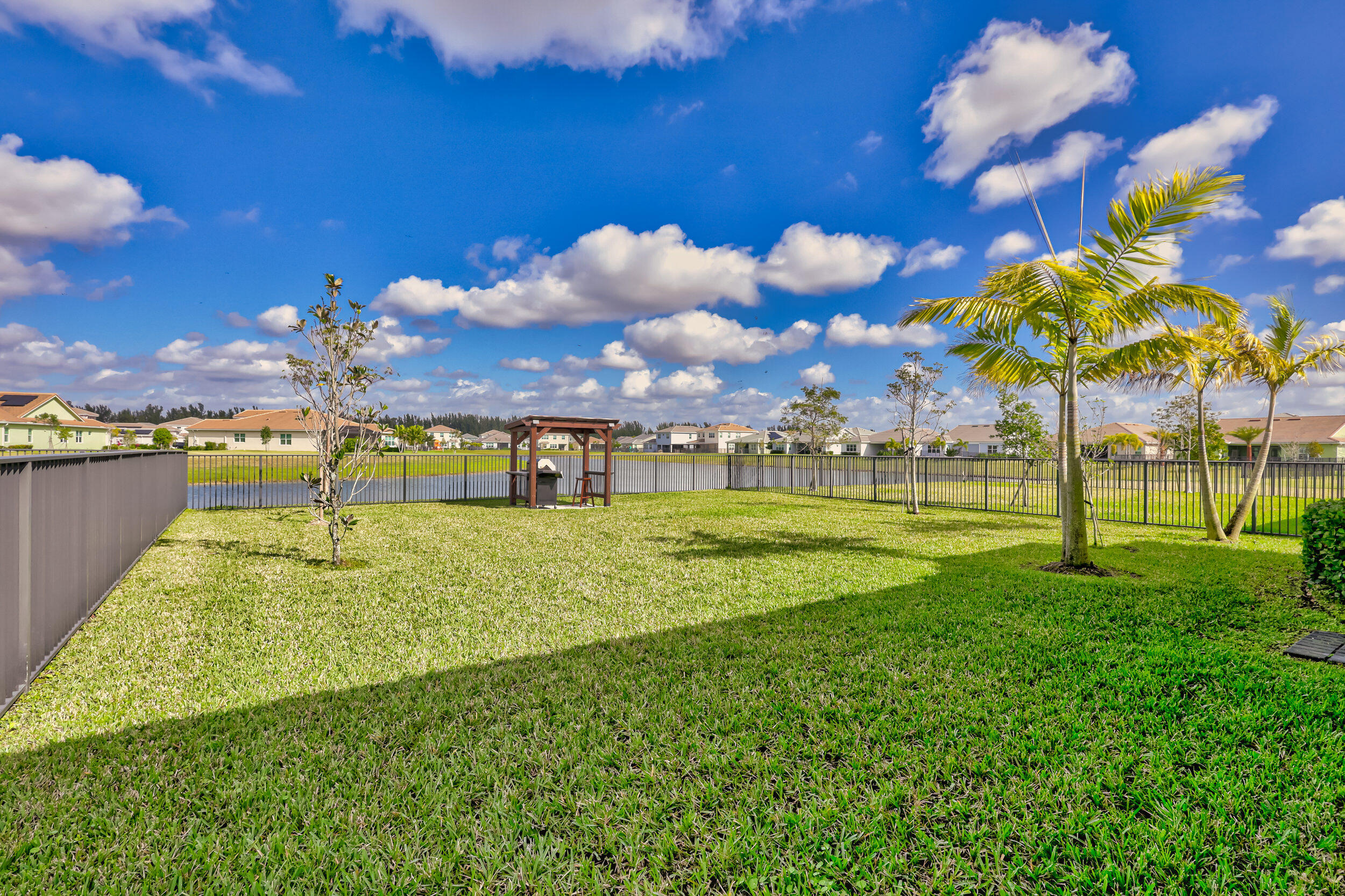 15121 Goldfinch Circle